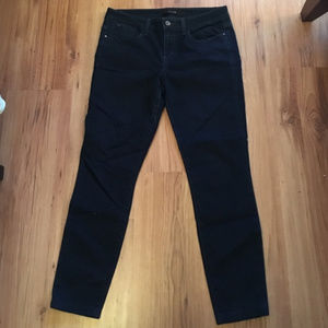 Joe's Jeans - Chelsea Fit - Size 28